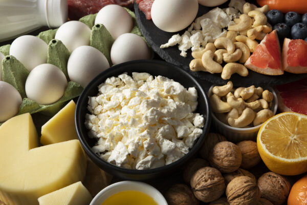 Cottage cheese benefits with fresh fruits, nuts, and dairy.