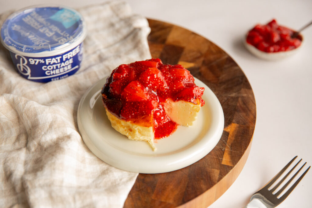 Delicious cottage cheesecake.