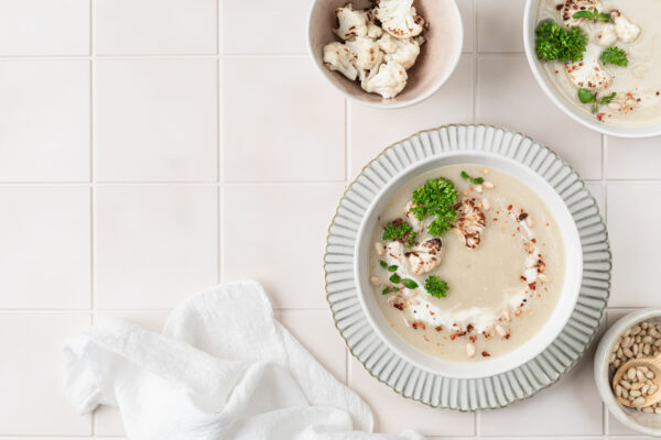 From Cauliflower cream soup to Spring Salad – Makeovers with Cottage Cheese.