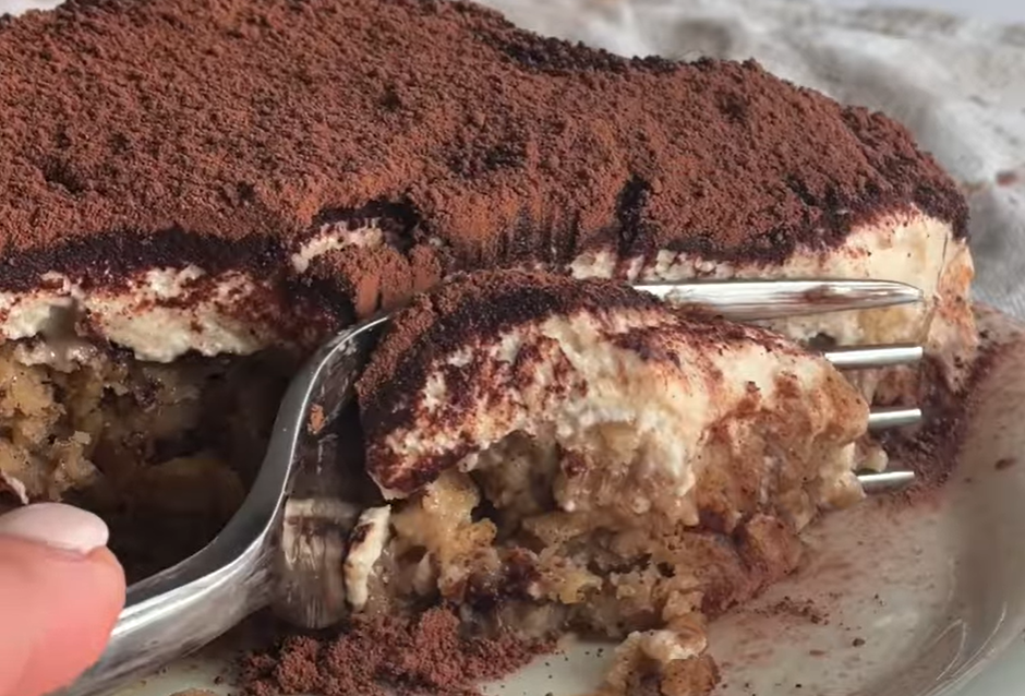 Tiramisu Baked Oats with Brancourts best seller cheese.