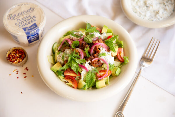 Chicken Tzatziki Bowl ,served with fresh vegetables and wholesome grains.
