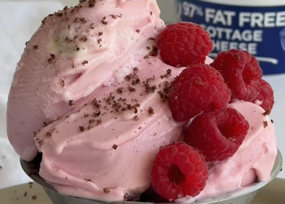 Raspberry Ice-Cream Brancourts with 97% Fat Free Cottage Cheese.